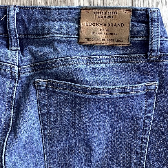 Lucky Brand Lolita Skinny Distressed Crop in Size 2/26 - Picture 11 of 11